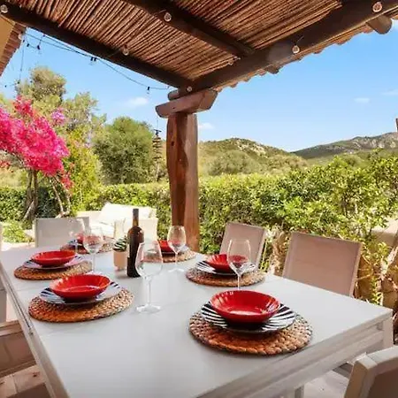 Semesterbostad Baja Sardinia Cala Bitta