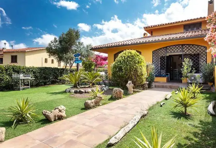 Tatil Evi Baja Sardinia *